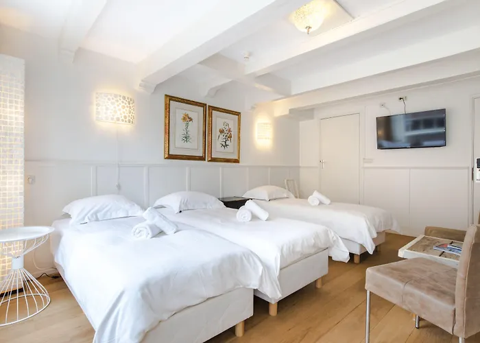 Calisto ホテル 2*